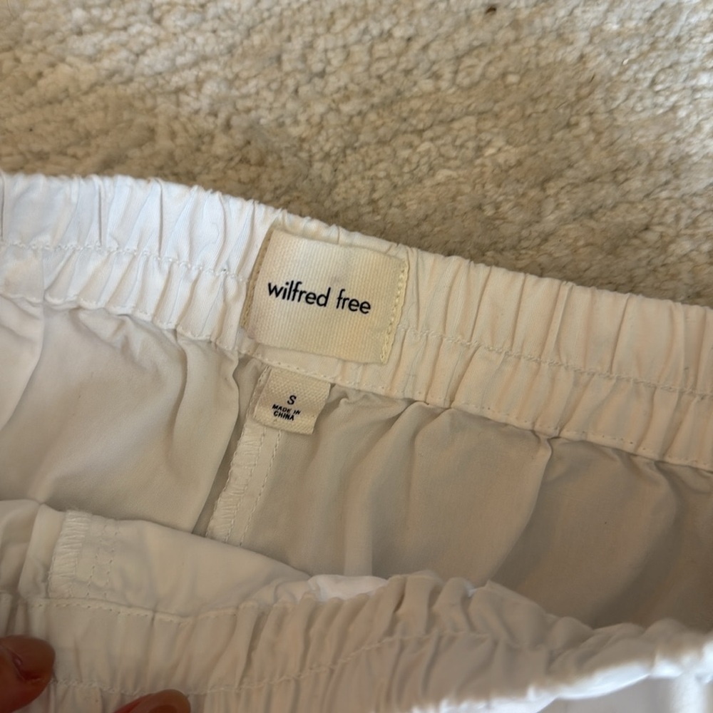 Wilfred Duo-Pack Lightweight Elastic-Waist Shorts in White & Black - Picture 2 of 10